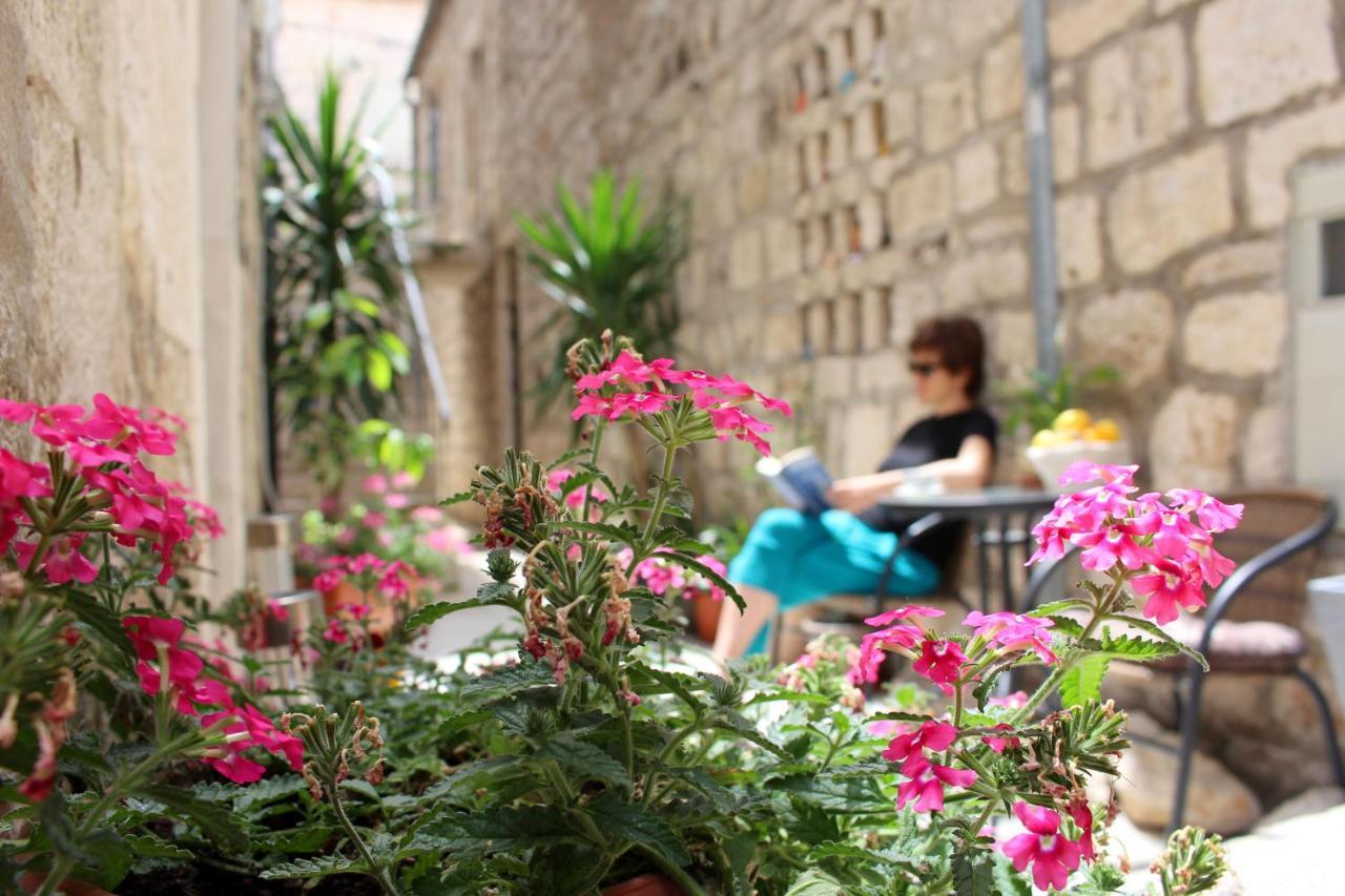 Street Garden Apartment Đảo Hvar Ngoại thất bức ảnh